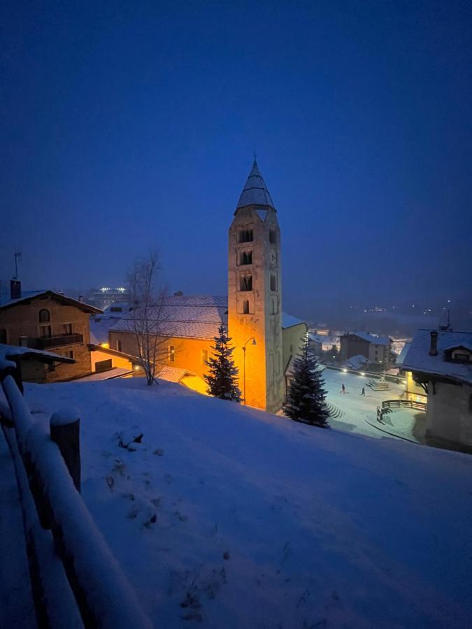 Chalet Blanc "La Mansarda" Apartment Курмайор Екстериор снимка